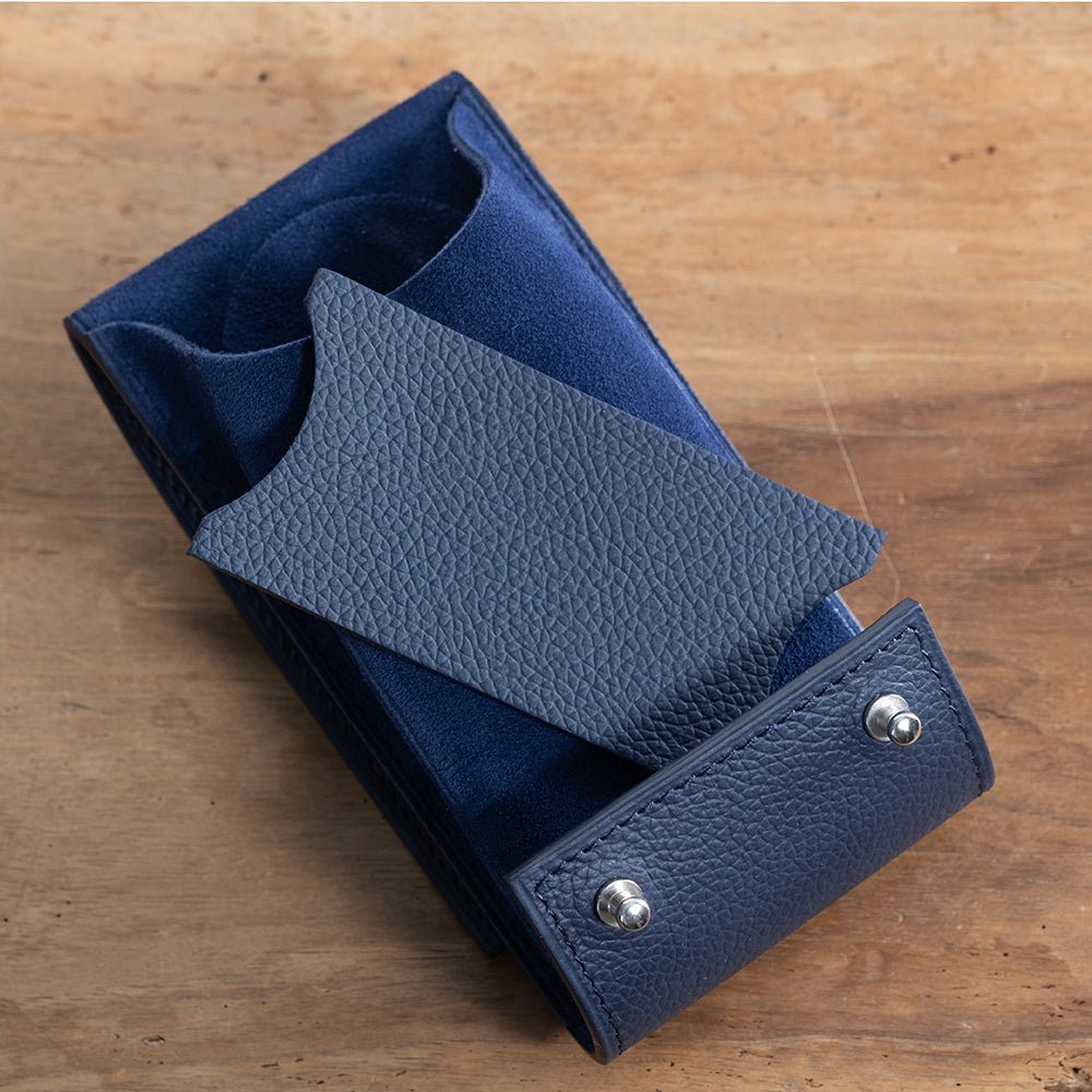 Etui une montre veau grainé marine - Atelier romane