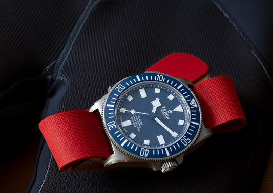 Watch Bands One piece fkm rubber red