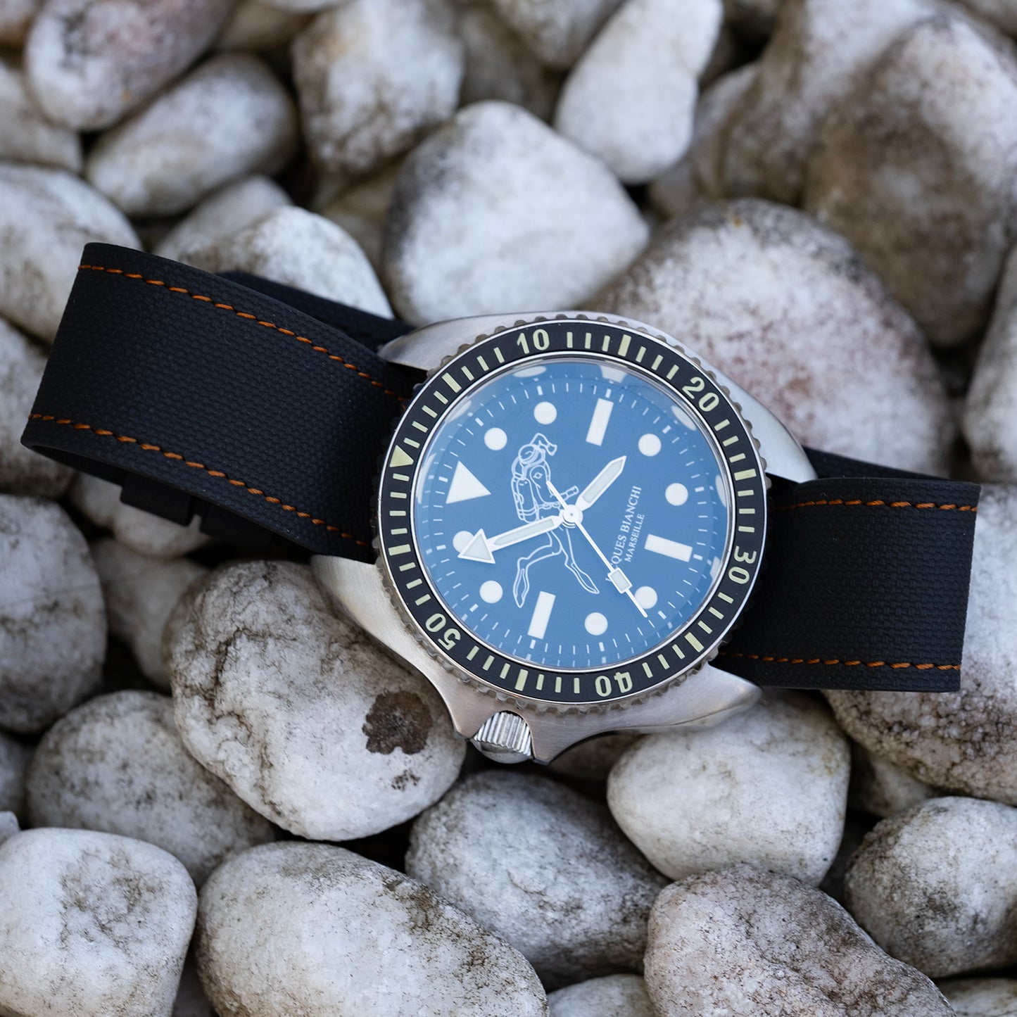 Watch Strap One piece fkm rubber Black couture orange