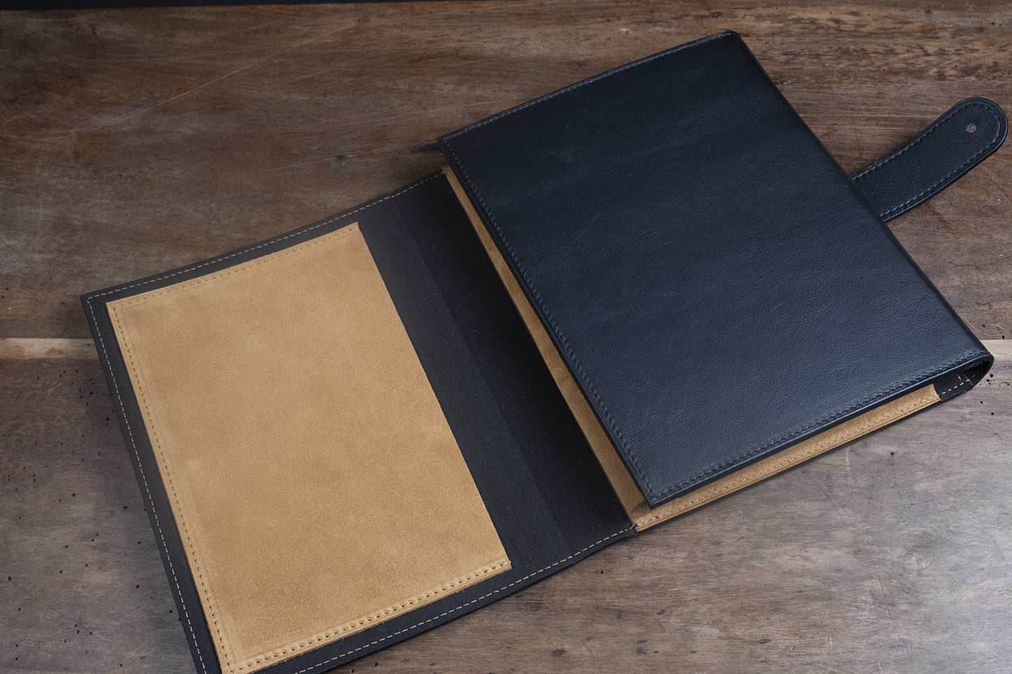 Portfolio 6 montres noir - Atelier romane