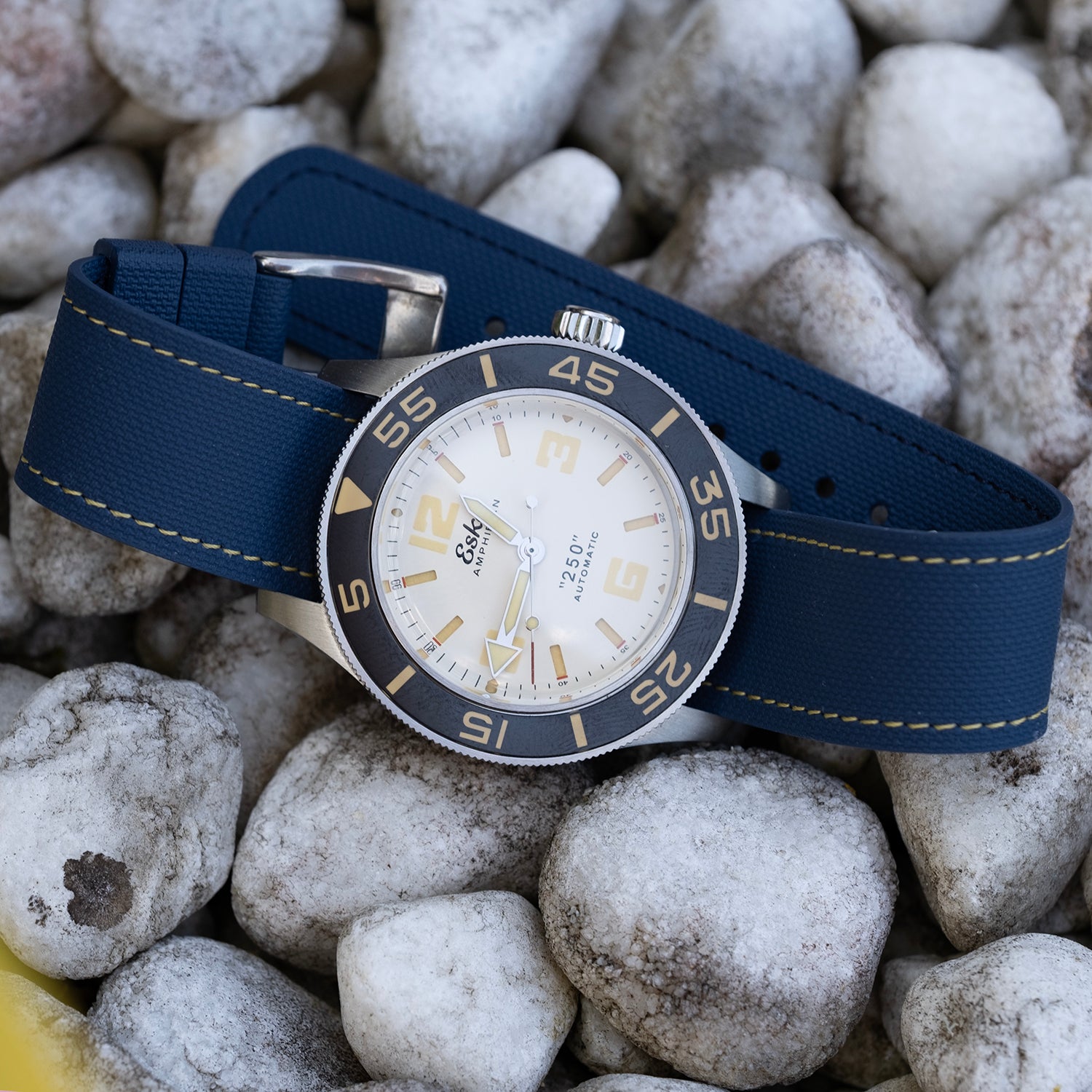 Bracelet une pièce fkm rubber bleu couture jaune