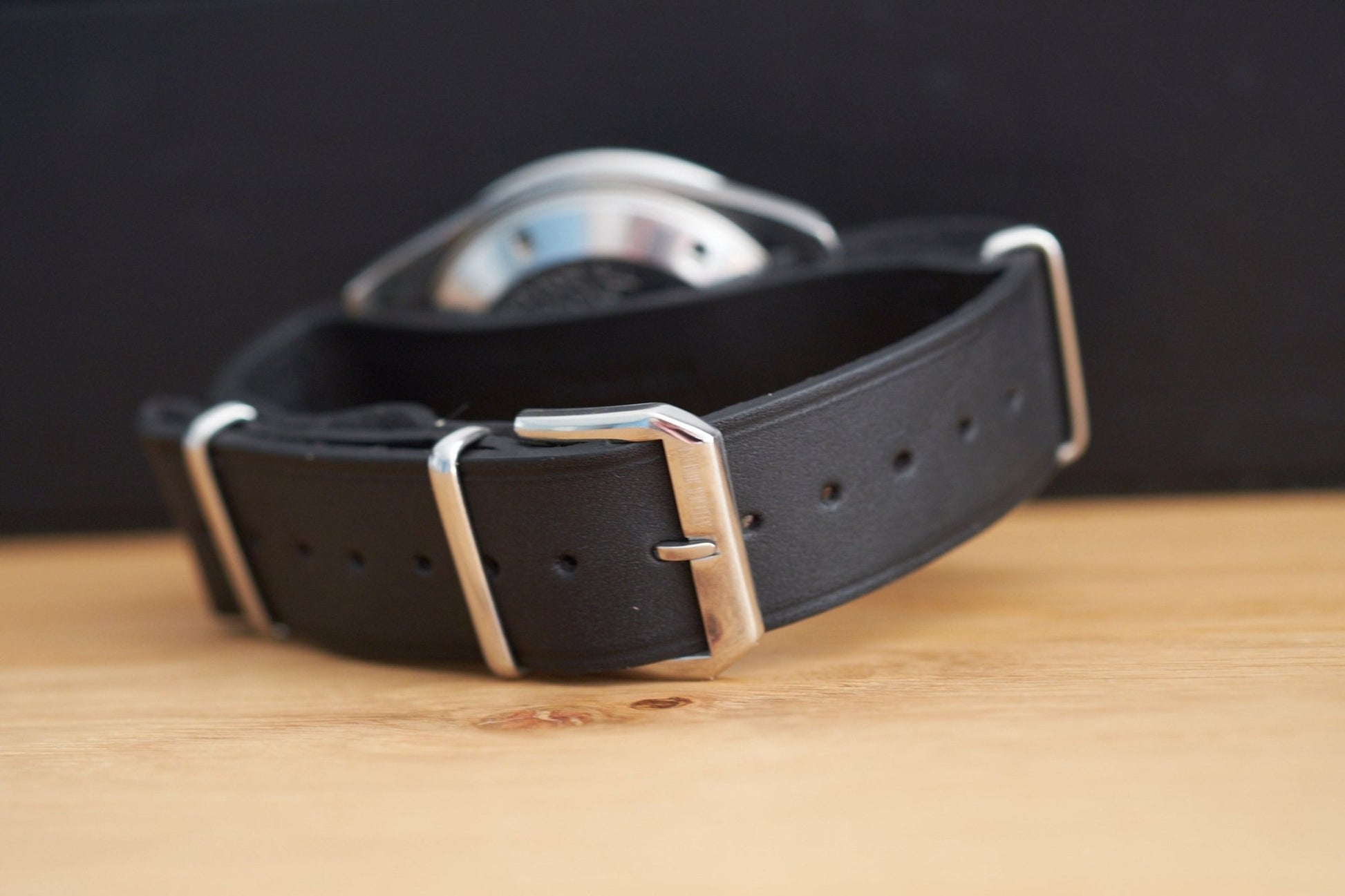 Bracelet Nato baranil noir - Atelier romane