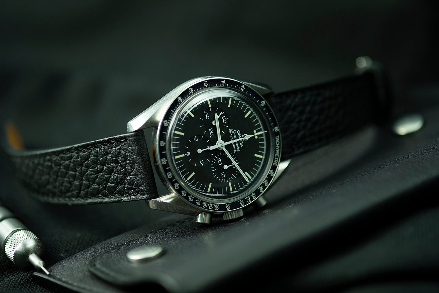 Watch Strap watch Bull calf black - Atelier romane