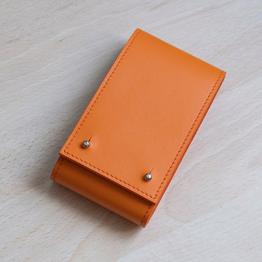 Orange watch case - Atelier romane