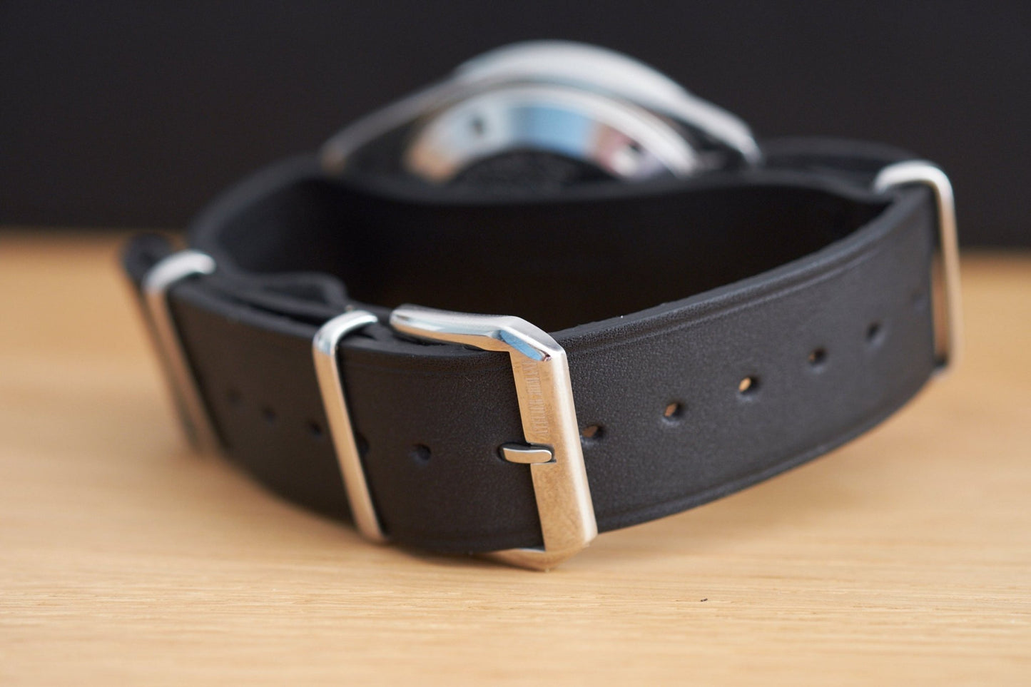 Bracelet Nato baranil noir - Atelier romane