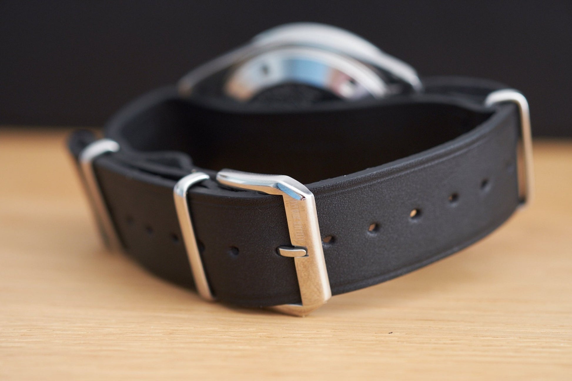Bracelet Nato baranil noir - Atelier romane