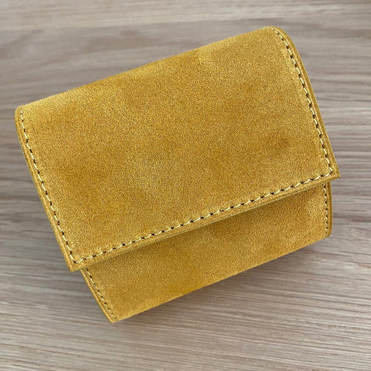 Compact travel case suede ochre - Atelier romane