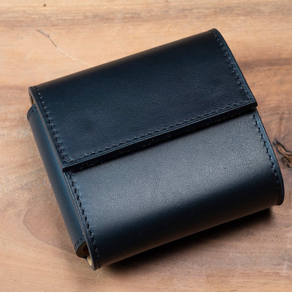 Compact travel case black - Atelier romane