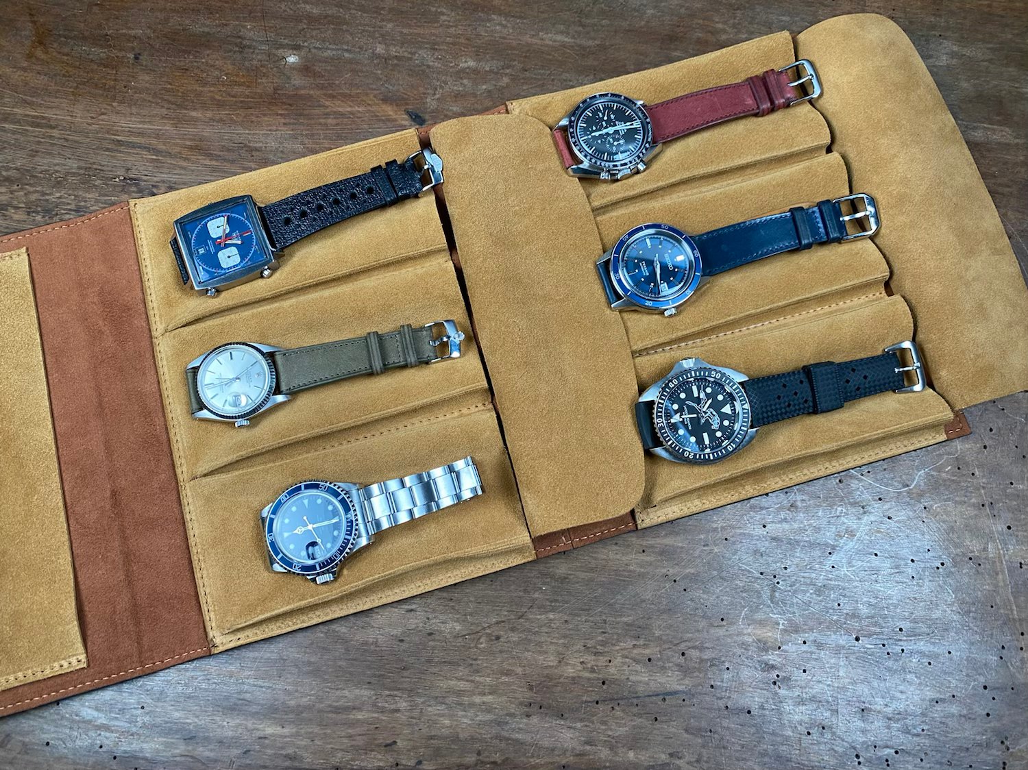 Portfolio 6 montres noir - Atelier romane